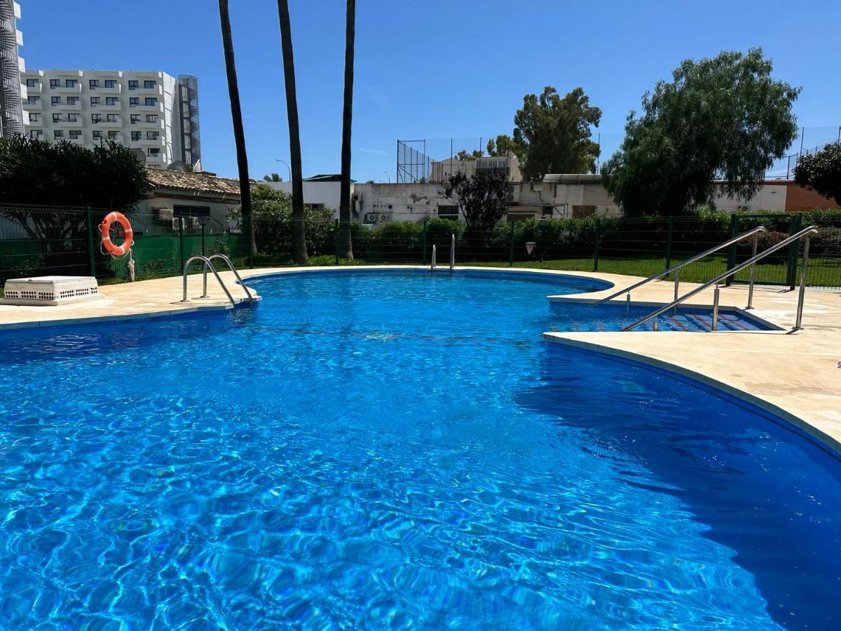 Apartamento La Carihuela A 2 Minutos De La Playa Торремолинос Экстерьер фото