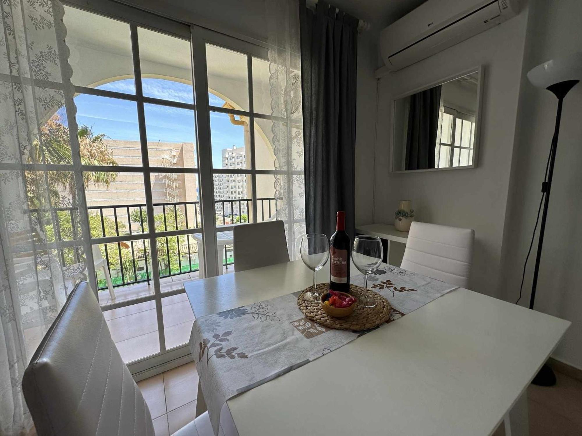 Apartamento La Carihuela A 2 Minutos De La Playa Торремолинос Экстерьер фото