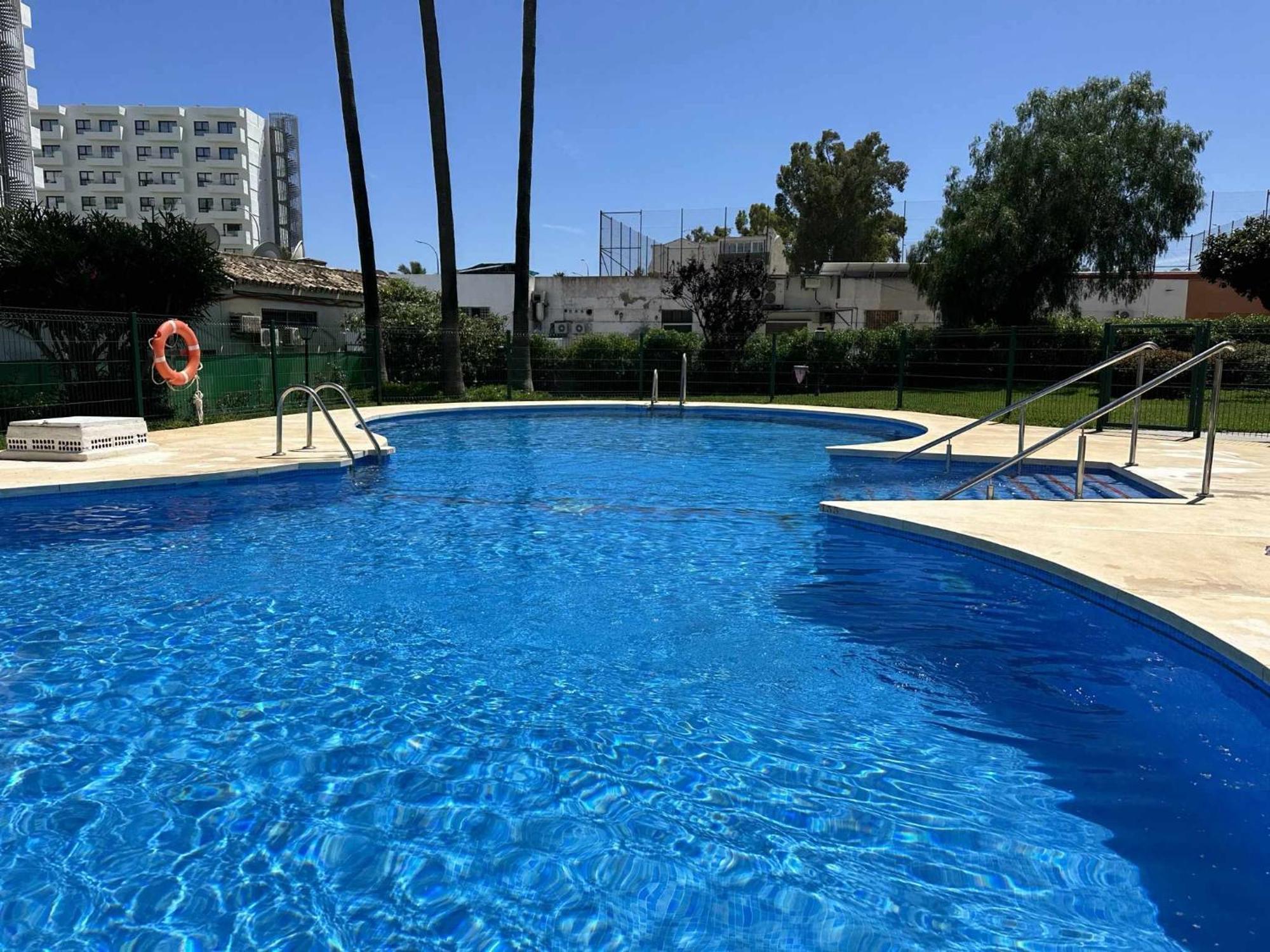 Apartamento La Carihuela A 2 Minutos De La Playa Торремолинос Экстерьер фото