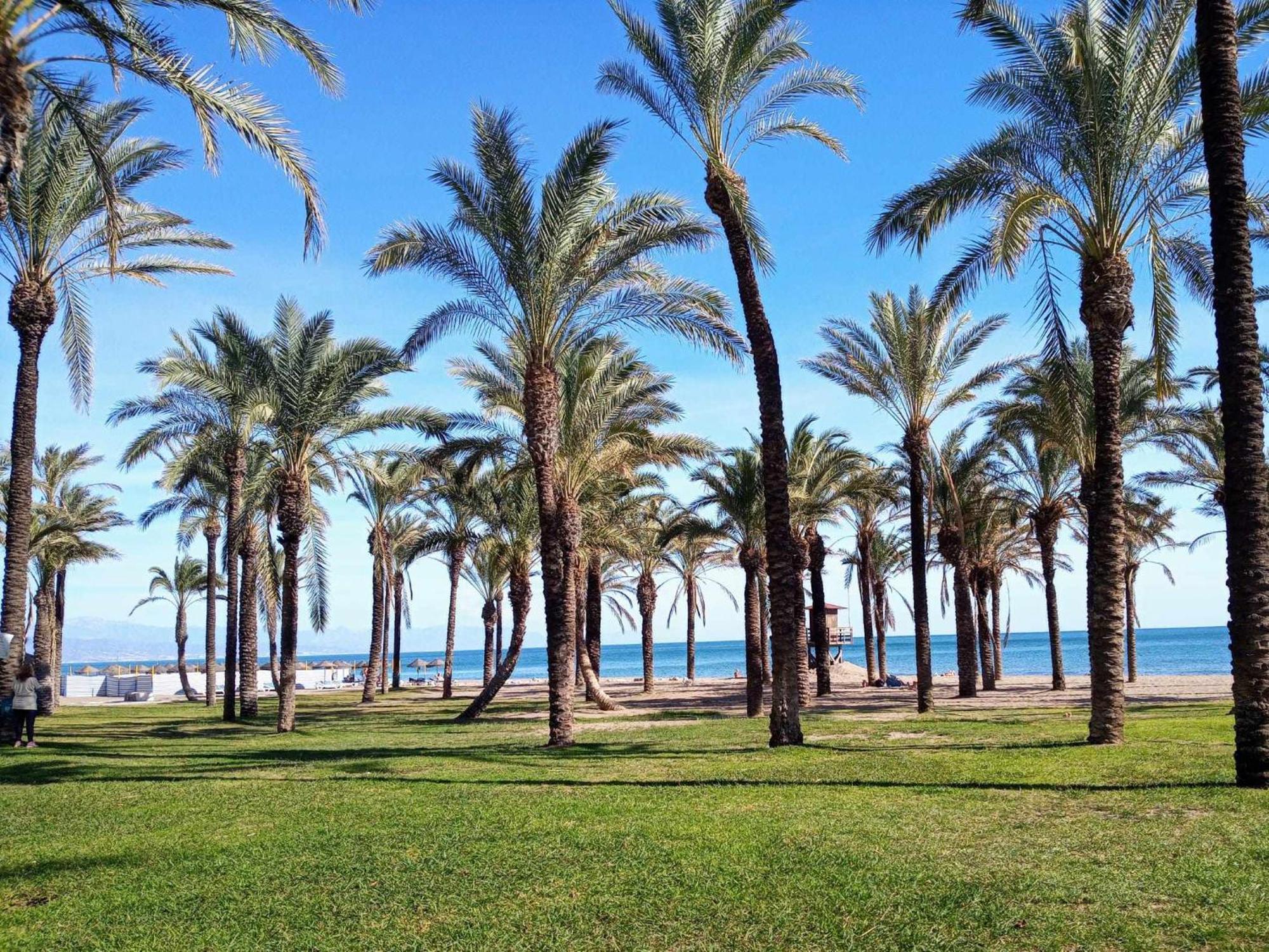 Apartamento La Carihuela A 2 Minutos De La Playa Торремолинос Экстерьер фото